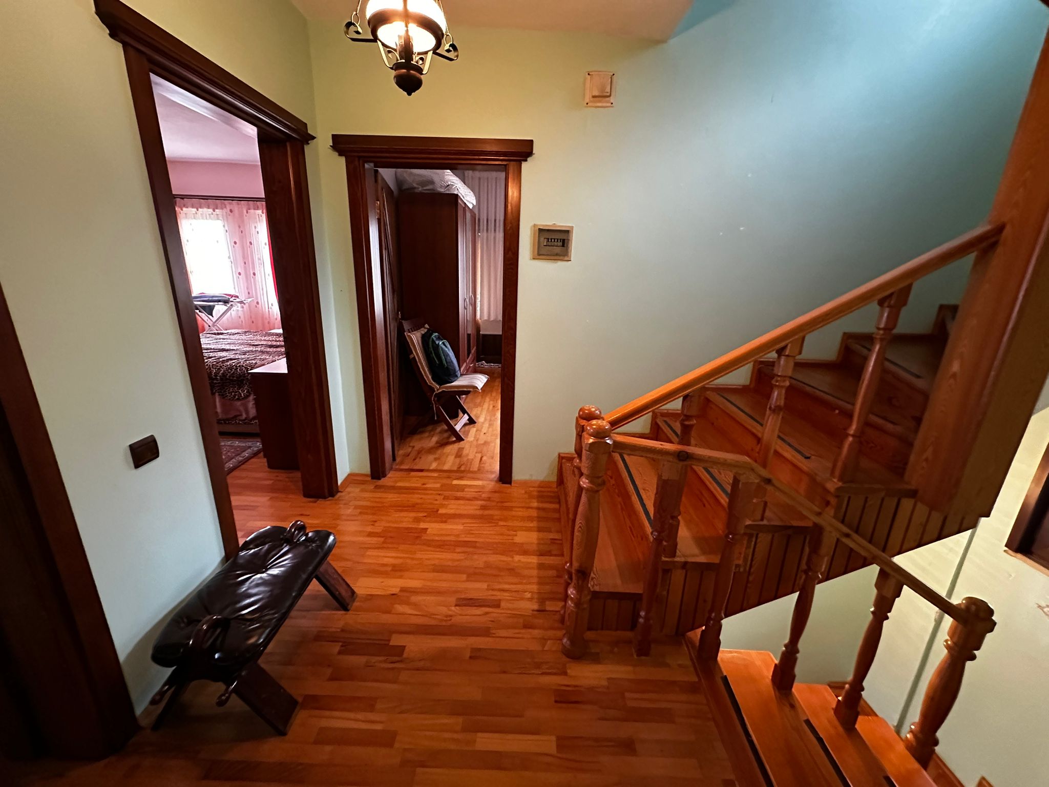 MABEL GAYRİMENKUL/ADACIKTA DENİZ MANZARALI 3 KATLI SATILIK VİLLA